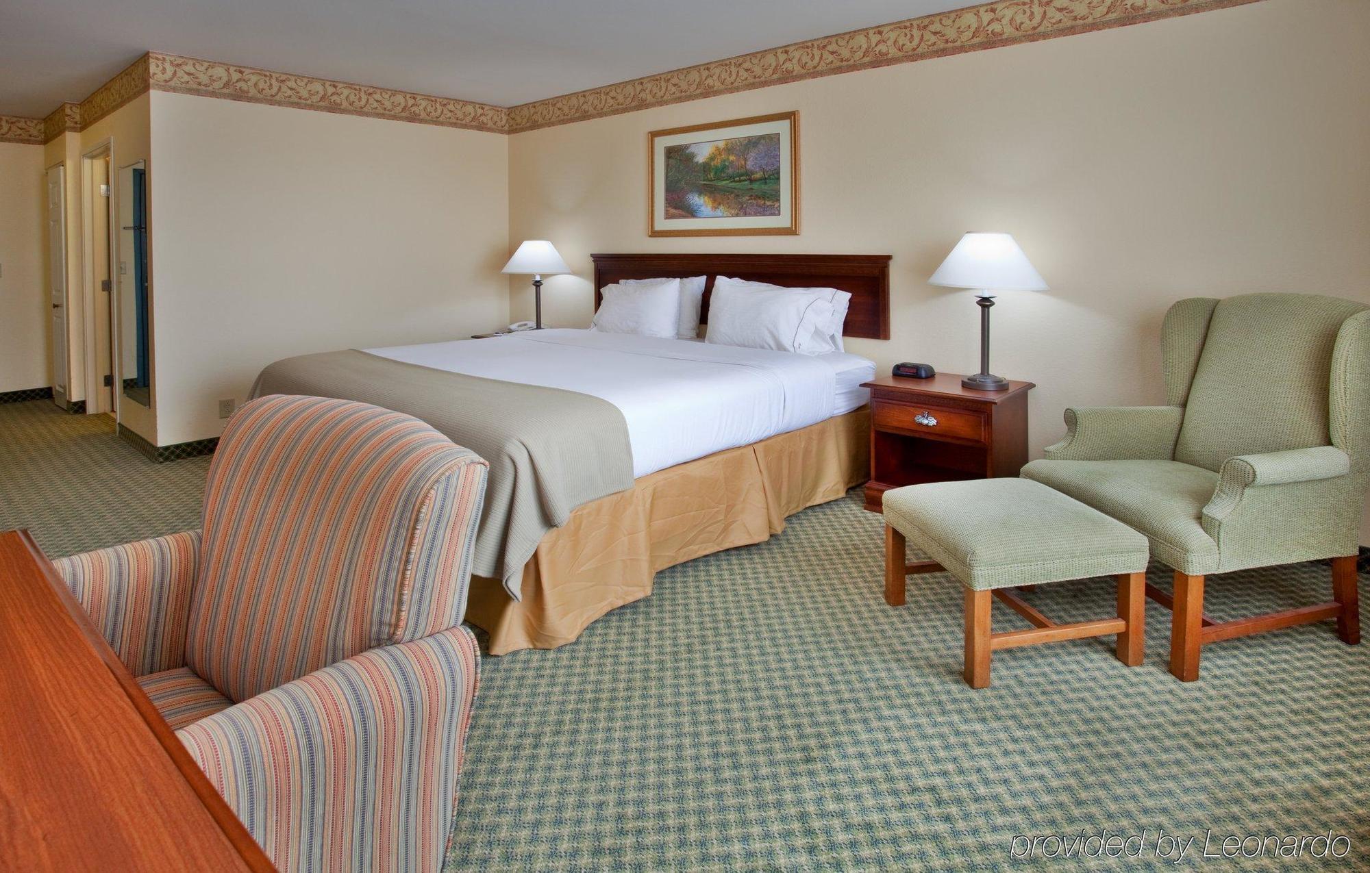 Holiday Inn Express Hotel & Suites St. Louis West-O'Fallon By Ihg Quarto foto